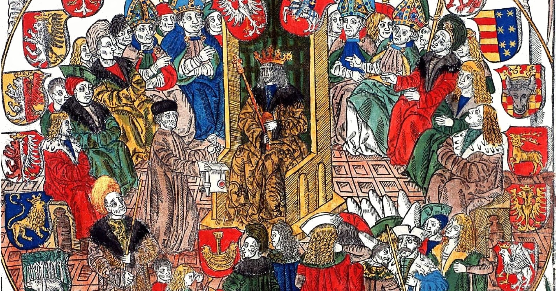 Na tronie siedzi król z koroną i berłem, wokół niego siedzą lub stoją możnowładcy i biskupi w bogatych szatach. Na ilustracji umieszczone są także herby.